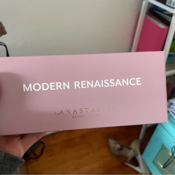 Anastasia Beverly Hills Modern Renaissance Eyeshadow Palette NEW - Picture 3 of 4